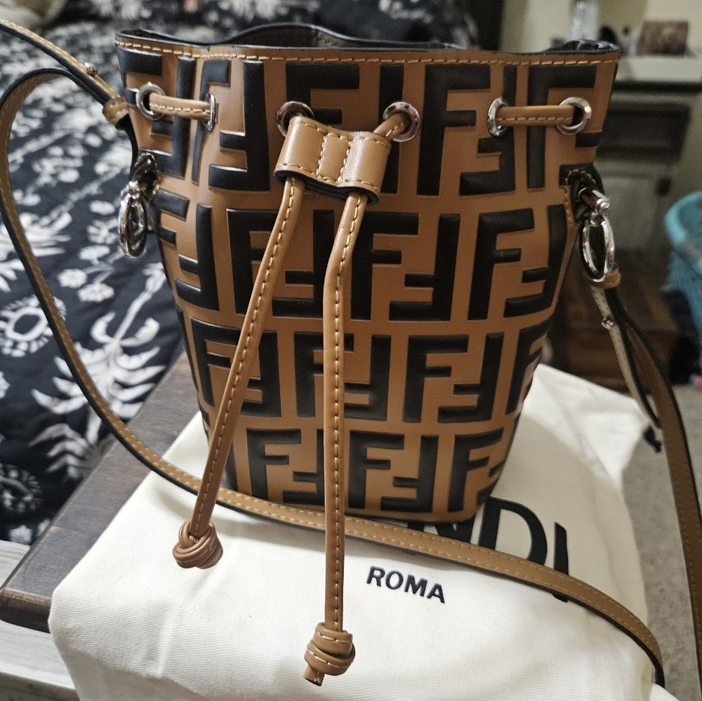 Fendi like mini mon tressor